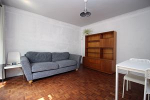Living Room- click for photo gallery